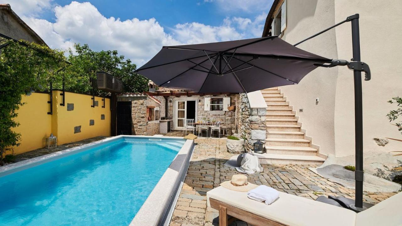 Lovely Rustic Villa Katarina With 2 Pools Gracisce Экстерьер фото